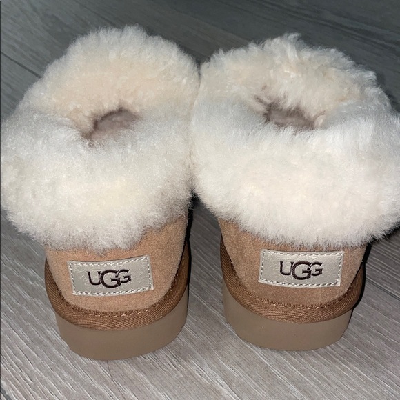 UGG Shoes - UGG Tan Boots with Cream Fur